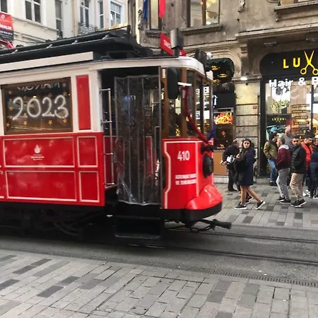 Perfect Flat In The Center Of * Istanbul